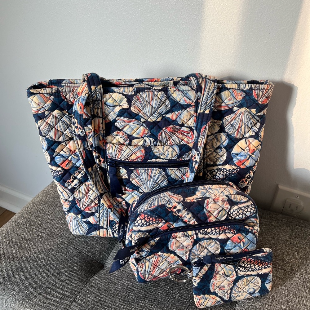 Ver Bradley Tote Bag Set